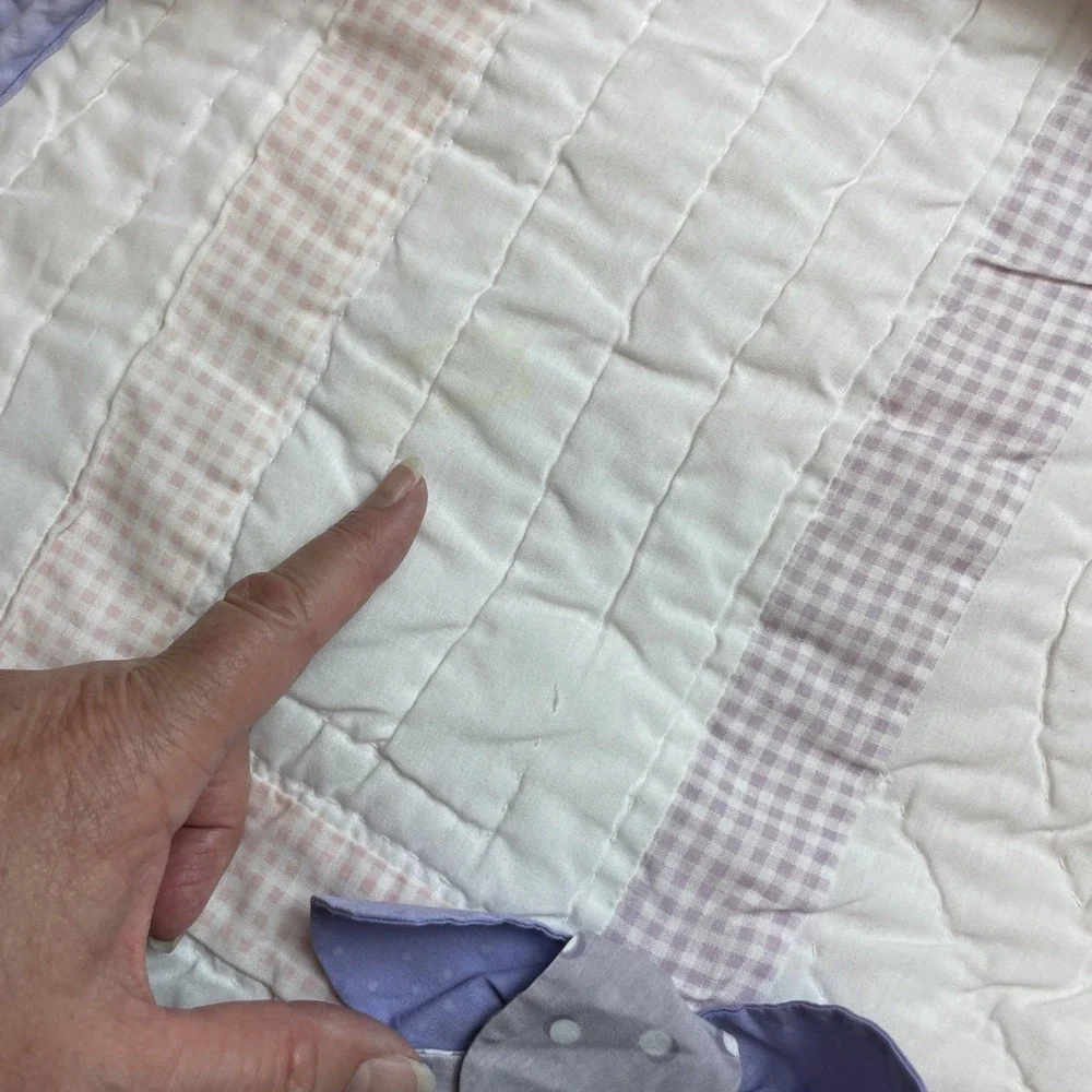 Britannica Kids Floral Quilt Size Twin White Pastel Gingham Scalloped 3D Flower